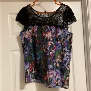Floral and lace cap sleeve blouse
